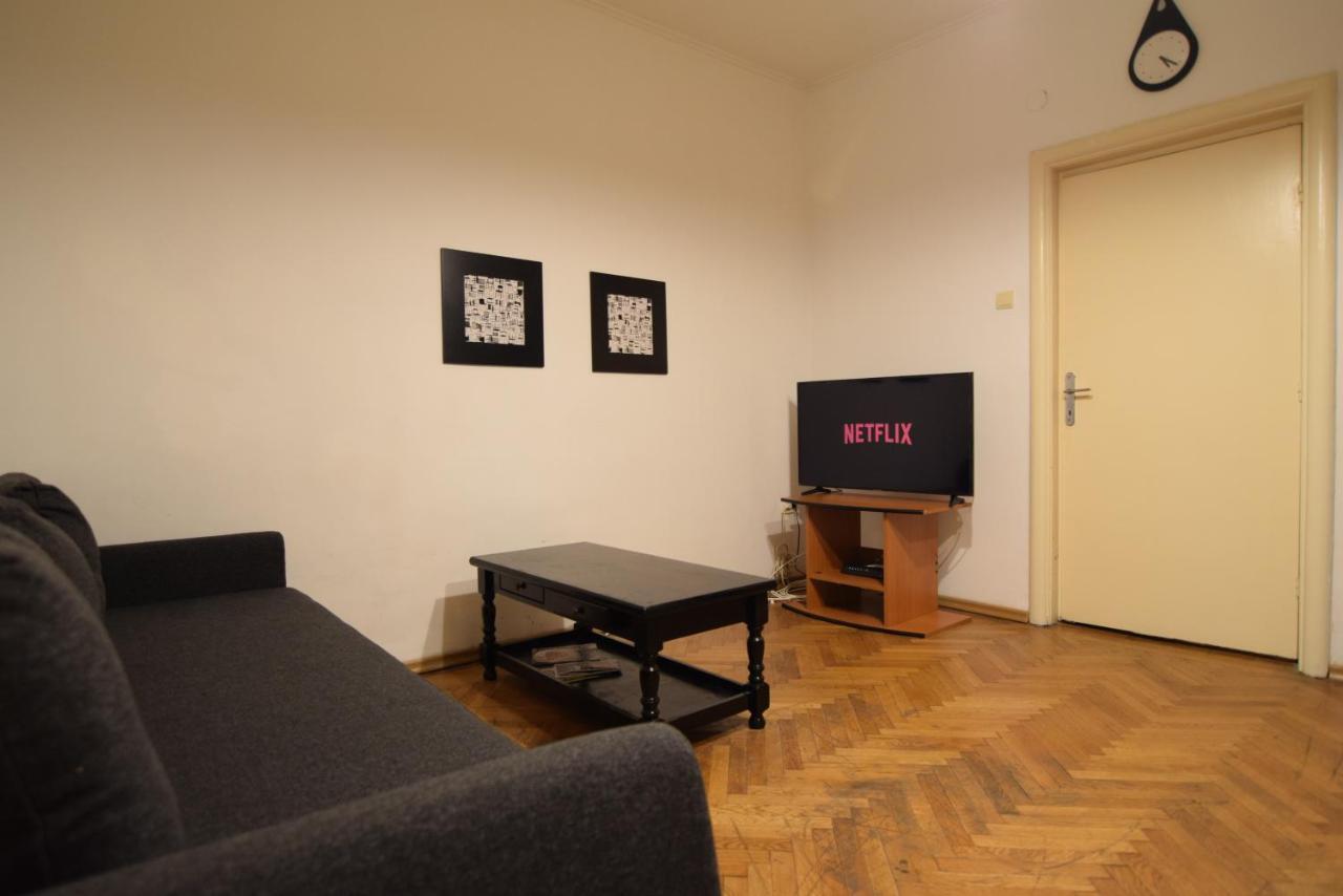 Ferienwohnung Resedinta Lui Calin - Downtown Park Cismigiu Bukarest Exterior foto